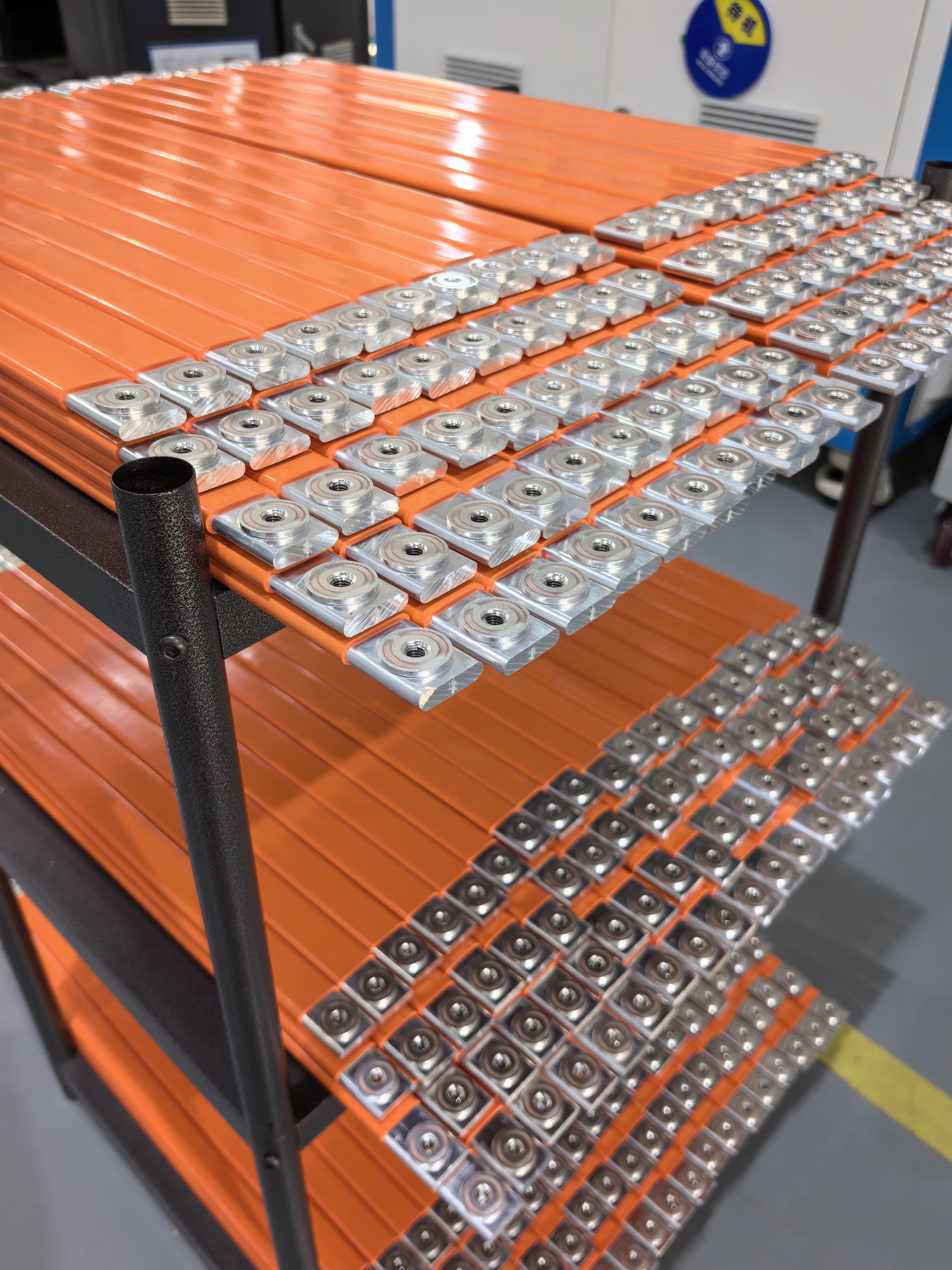 Long Aluminum Busbar